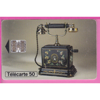 TELEPHONE ERICSSON 1900...