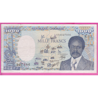 Gabon P.10a ETAT TB 1000...