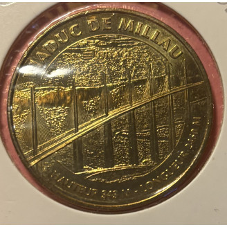 12 Millau, le Viaduc de...