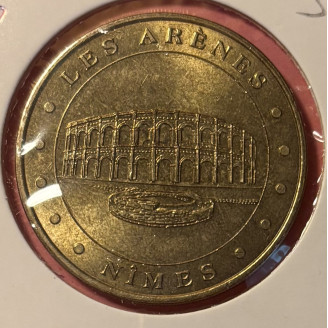 30 Nîmes, les arènes de...
