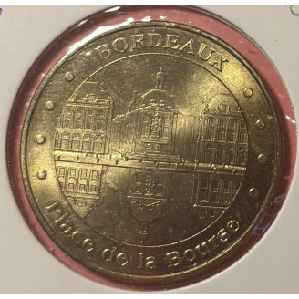 33 Bordeaux, place de la...